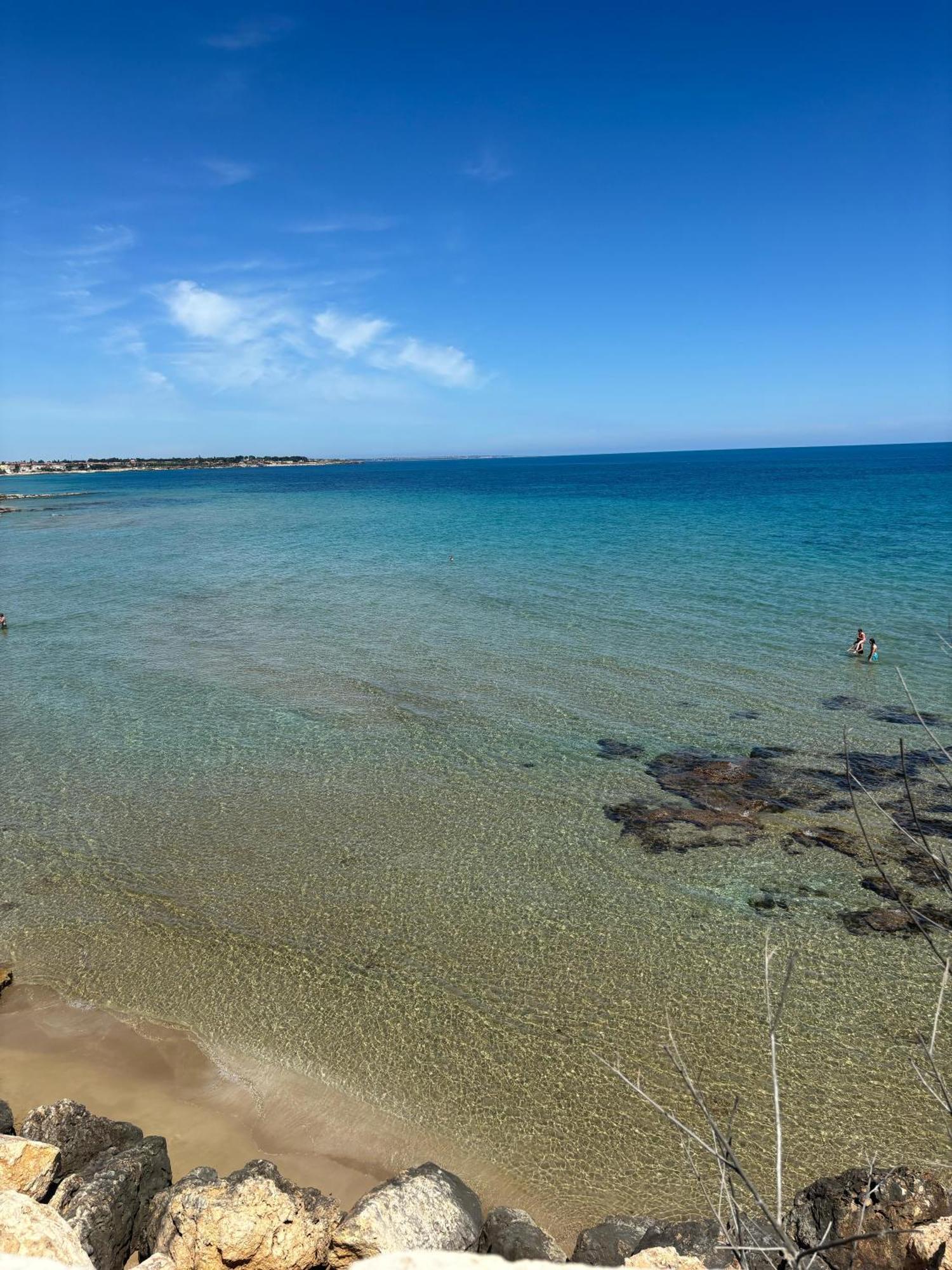Agua Marina Villa Avola Buitenkant foto